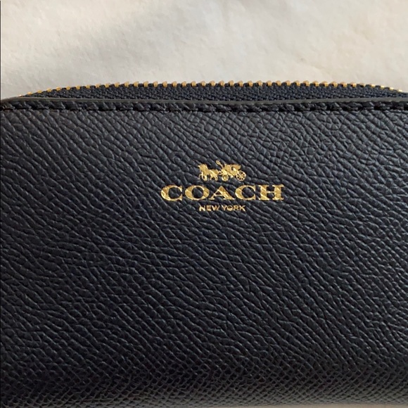 New Coach Wallet - Picture 4 of 4